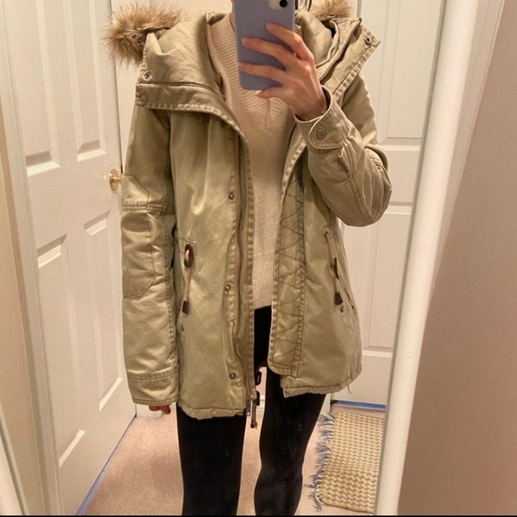Bershka Sherpa Parka with Fur Lined Hood - Picture 3 of 5